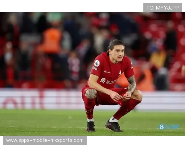 利物浦努涅斯极限插上爆射轰开对手禁区：英雄崛起，疯狂进球的背后